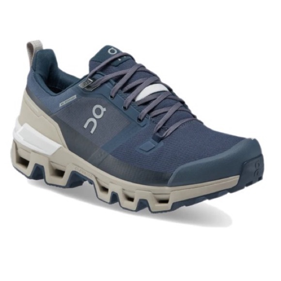 On Running Shoes - On Cloud Cloudwander Waterproof Hiking Shoe